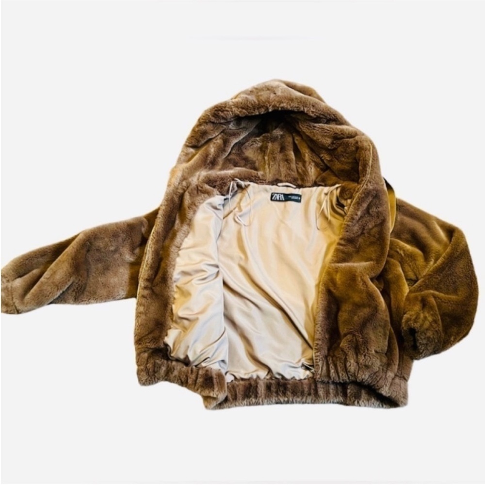 Zara Golden Brown Faux Fur Teddy With A Hoodie w/ A Slight Cropped Design - Picture 7 of 9